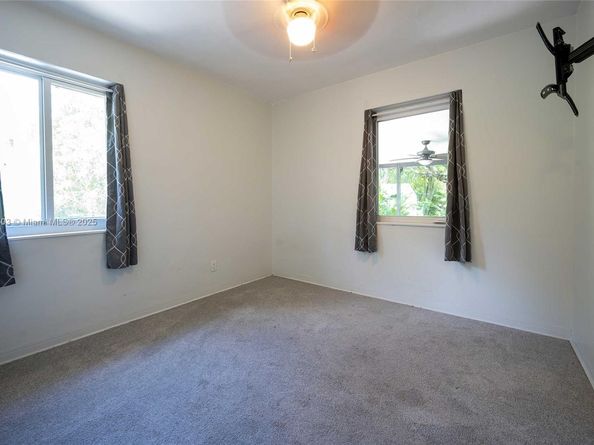 13325 NE 10th Ave, North Miami FL 33161
