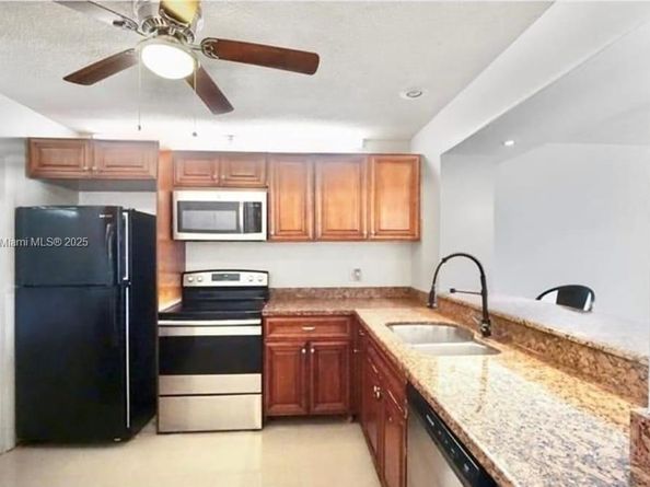Undisclosed Address #A11820265, Hollywood FL 33021