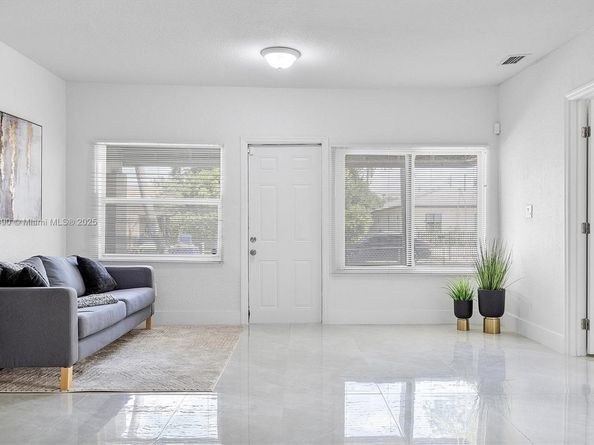 1810 NW 47th St, Miami FL 33142