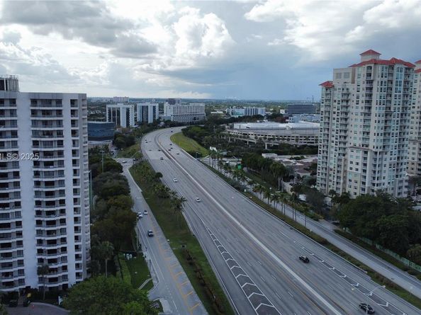 3300 NE 192nd St 903, Aventura FL 33180