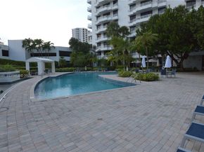 3300 NE 192nd St 903, Aventura FL 33180