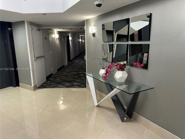 3300 NE 192nd St 903, Aventura FL 33180