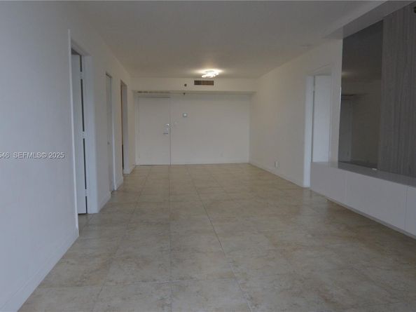 3300 NE 192nd St 903, Aventura FL 33180