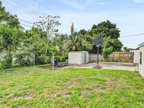3320 NW 18th St, Lauderhill FL 33311