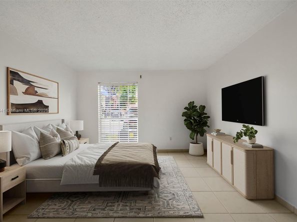 10780 N Kendall Dr E11, Miami FL 33176