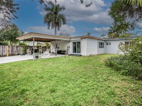 1510 Hayes St, Hollywood FL 33020