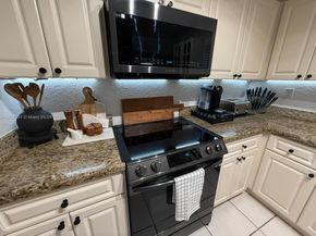 14064 S Forest Oak Cir, Davie FL 33325