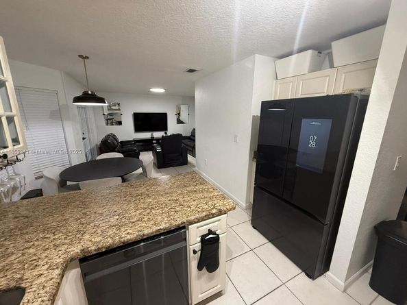 14064 S Forest Oak Cir, Davie FL 33325