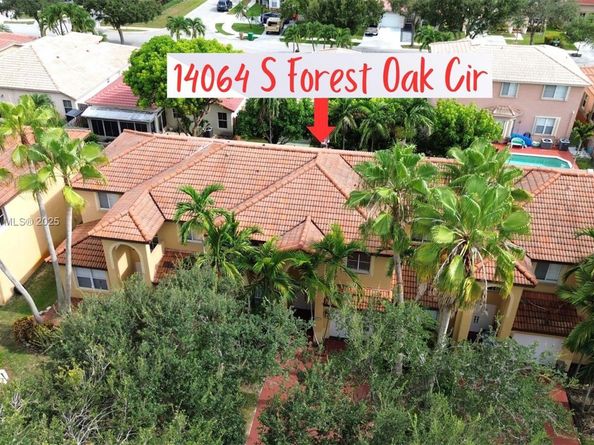 14064 S Forest Oak Cir, Davie FL 33325
