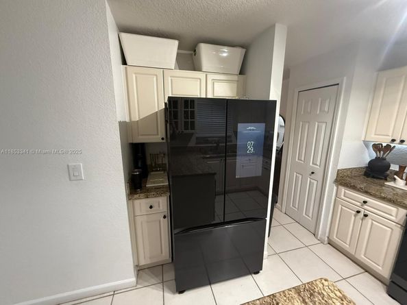 14064 S Forest Oak Cir, Davie FL 33325