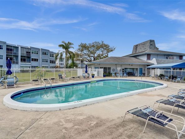 3148 Sheridan Ln, Hollywood FL 33021