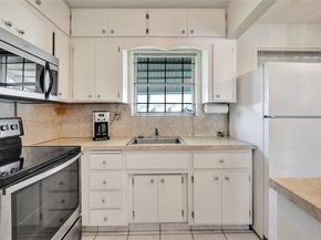 3148 Sheridan Ln, Hollywood FL 33021