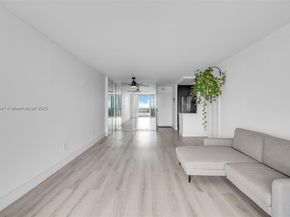 6900 Bay Dr 11F, Miami Beach FL 33141