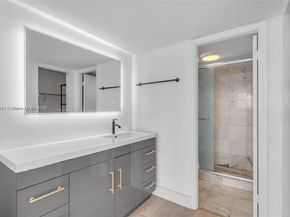 6900 Bay Dr 11F, Miami Beach FL 33141