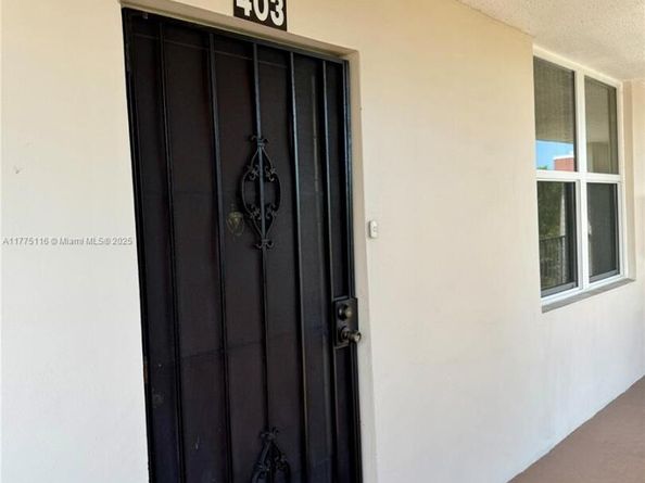 2600 NW 49th Ave 403, Lauderdale Lakes FL 33313