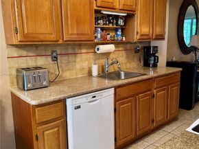 2600 NW 49th Ave 403, Lauderdale Lakes FL 33313