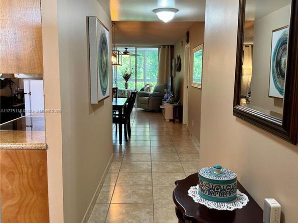 2600 NW 49th Ave 403, Lauderdale Lakes FL 33313