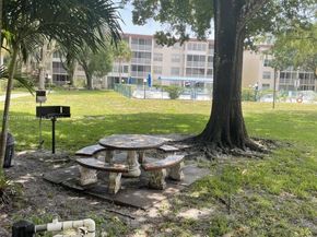 2600 NW 49th Ave 403, Lauderdale Lakes FL 33313