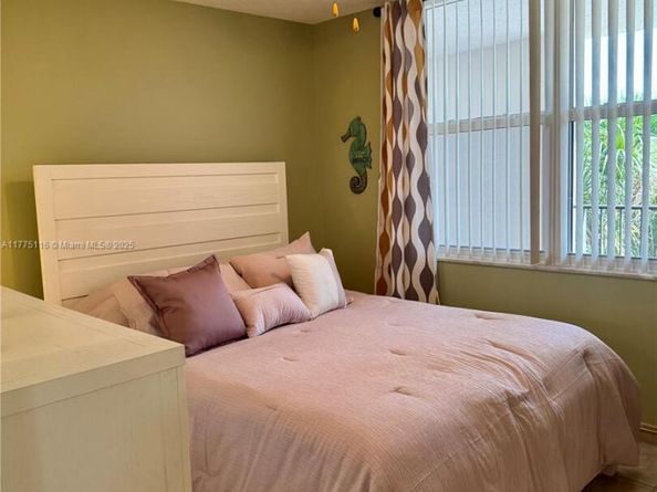 2600 NW 49th Ave 403, Lauderdale Lakes FL 33313