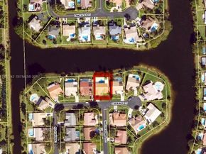 15561 Carriage Ct, Davie FL 33331