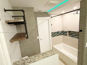 15561 Carriage Ct, Davie FL 33331