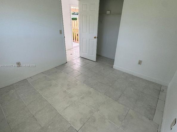 3000 NW 110th Ave 3000, Sunrise FL 33322