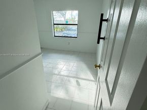 3000 NW 110th Ave 3000, Sunrise FL 33322