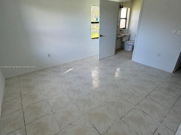 3000 NW 110th Ave 3000, Sunrise FL 33322