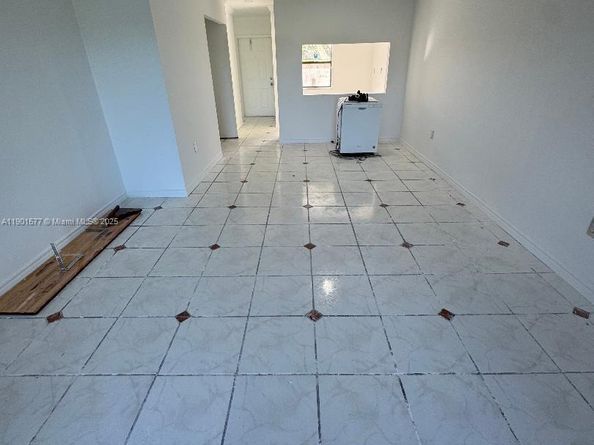 3000 NW 110th Ave 3000, Sunrise FL 33322