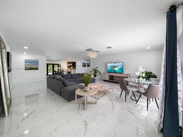2101 NW 14th Ave, Fort Lauderdale FL 33311