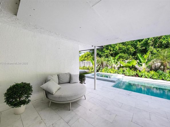 2101 NW 14th Ave, Fort Lauderdale FL 33311