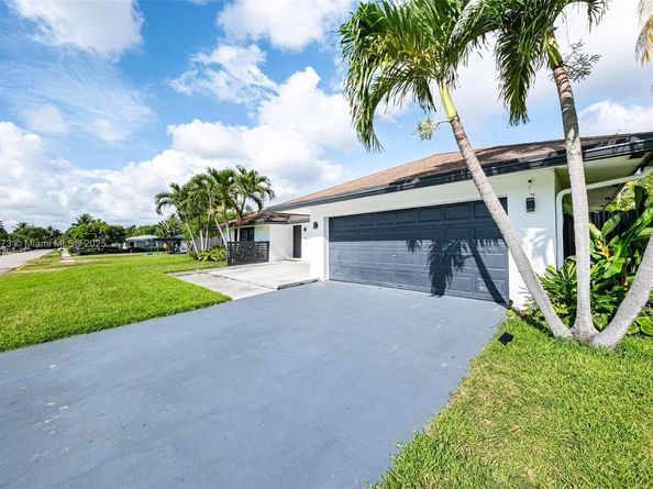 2101 NW 14th Ave, Fort Lauderdale FL 33311