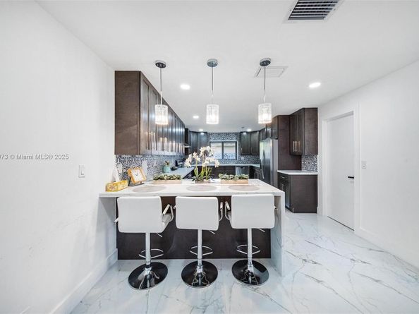 2101 NW 14th Ave, Fort Lauderdale FL 33311