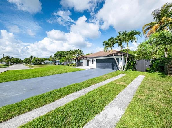 2101 NW 14th Ave, Fort Lauderdale FL 33311