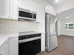 2421 NW 152nd St, Opa-Locka FL 33054