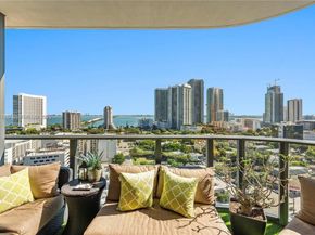 121 NE 34th St 1705, Miami FL 33137