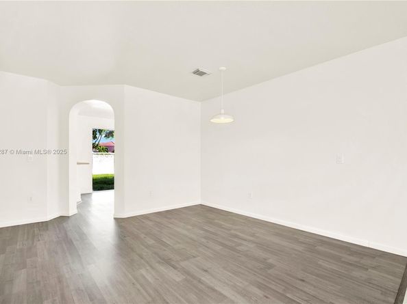 27283 SW 138th Path, Homestead FL 33032