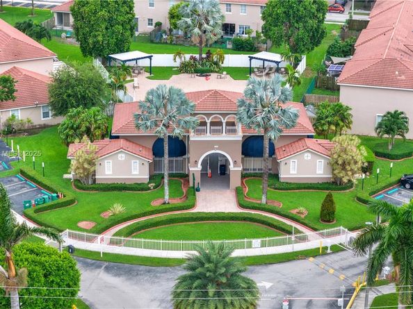 27283 SW 138th Path, Homestead FL 33032