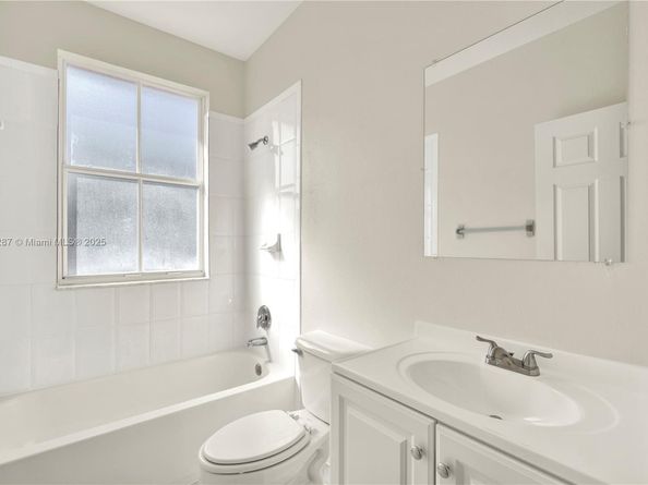 27283 SW 138th Path, Homestead FL 33032