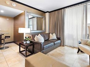 1437 Collins Ave 327, Miami Beach FL 33139