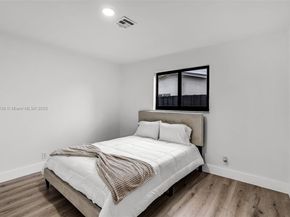 5230 Tyler St, Hollywood FL 33021