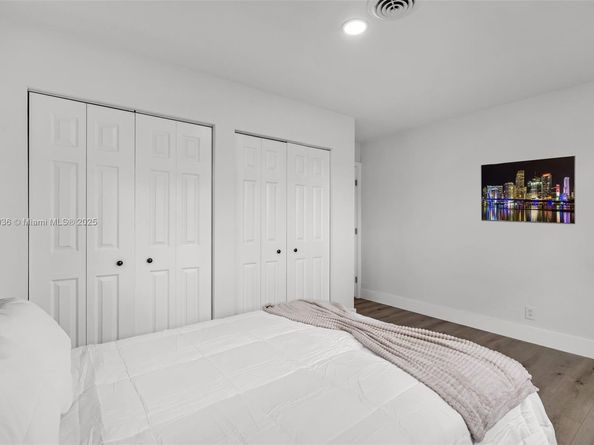 5230 Tyler St, Hollywood FL 33021