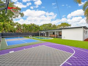 5230 Tyler St, Hollywood FL 33021