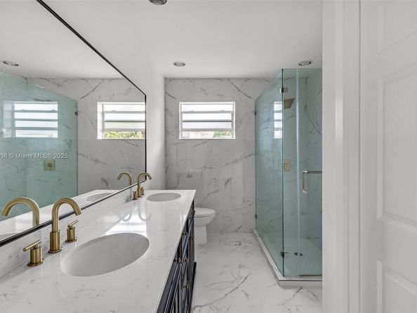 5230 Tyler St, Hollywood FL 33021