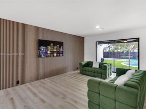 5230 Tyler St, Hollywood FL 33021