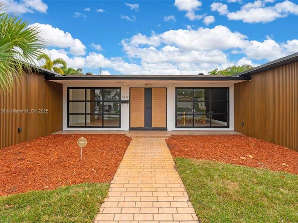 5230 Tyler St, Hollywood FL 33021