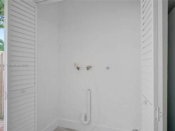 Undisclosed Address #A12010572, Miami FL 33177