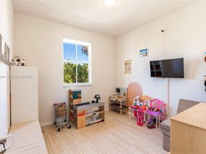 12478 SW 123rd St, Miami FL 33186