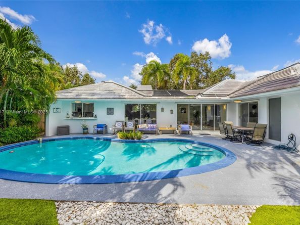 2132 NE 63rd Ct, Fort Lauderdale FL 33308