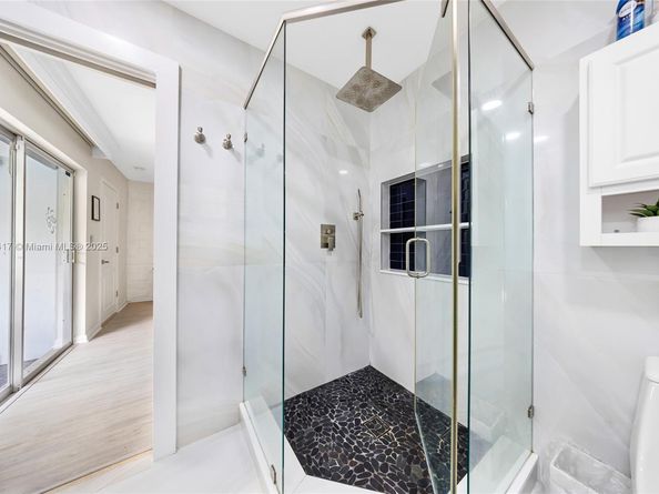 2132 NE 63rd Ct, Fort Lauderdale FL 33308